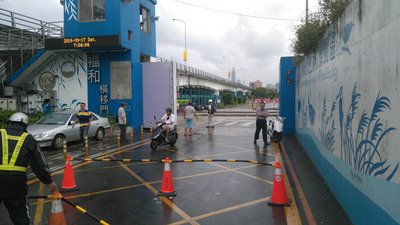 Тихоокеанский тайфун «Малакас» проходит к востоку от Тайваня