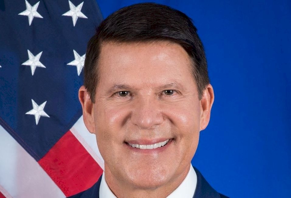 Заместитель госсекретаря США встретился с руководством Тайваня