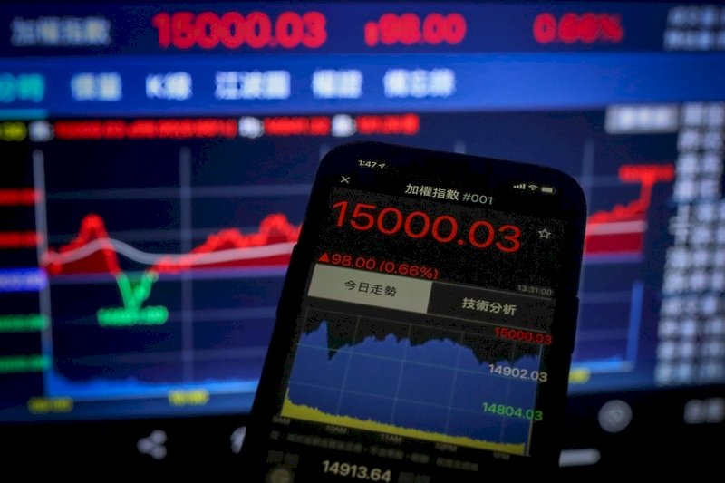 Новый тайваньский доллар вырос по отношению к американскому