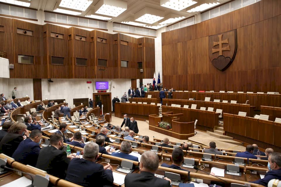 Словакия пожертвует Тайваню 10 000 доз вакцины от COVID-19