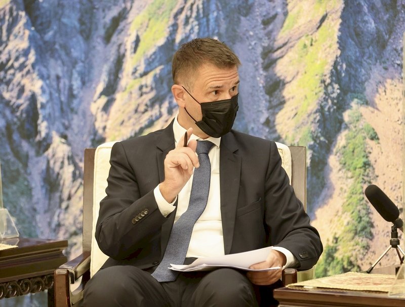 Премьер Су Чжэнь-чан встретился с представителем Чехии