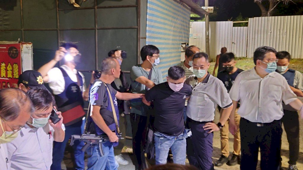 Убийца двоих полицейских задержан после ночной погони