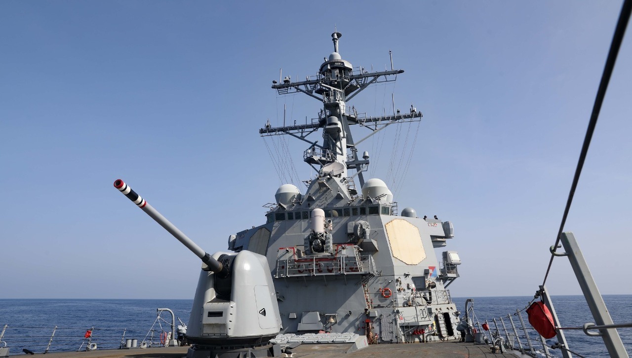 Американский военный корабль прошёл через Тайваньский пролив